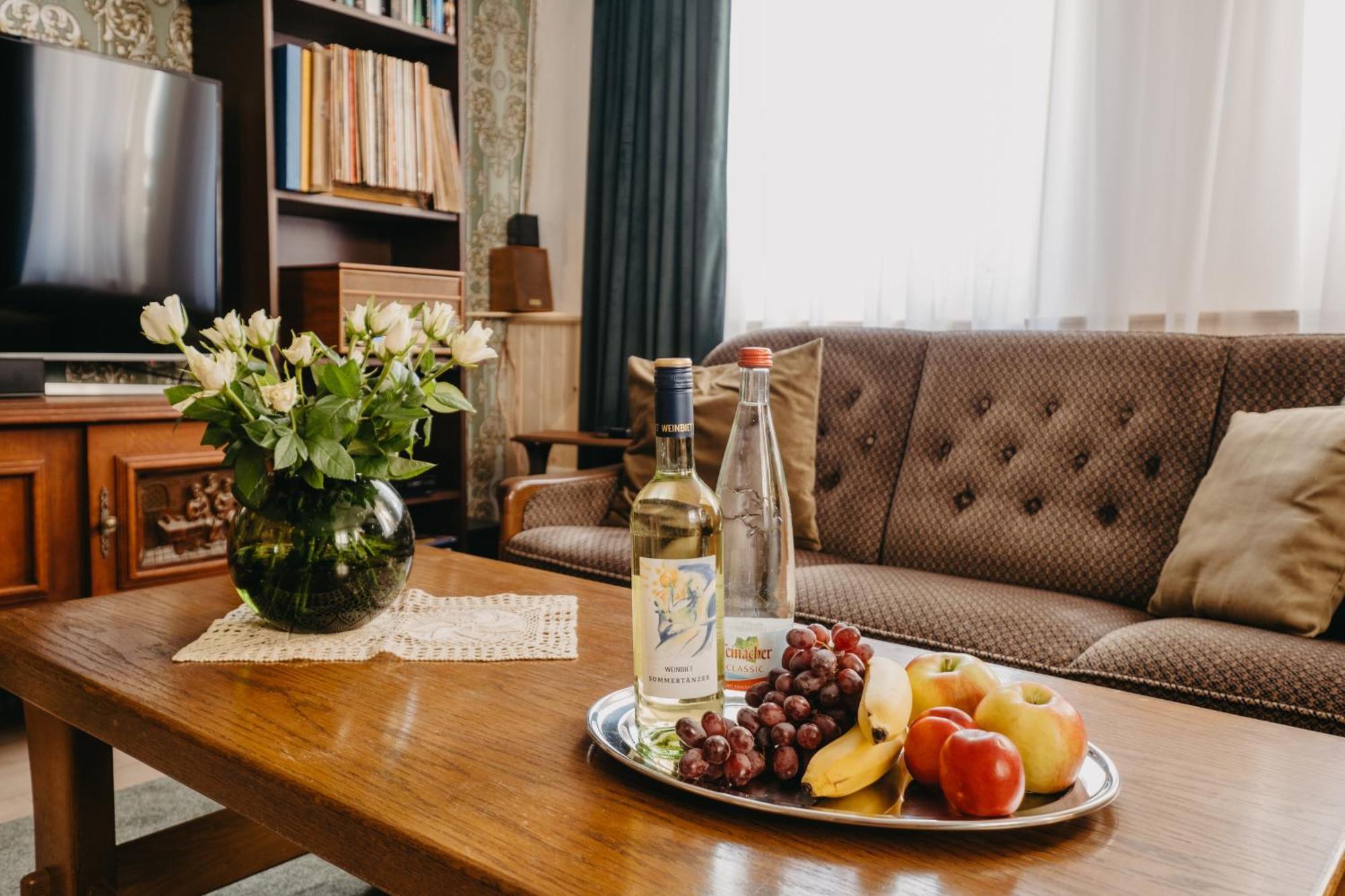 Altes Haeusle Am Waschbach-Weinberg Apartment Еденкобен Екстериор снимка